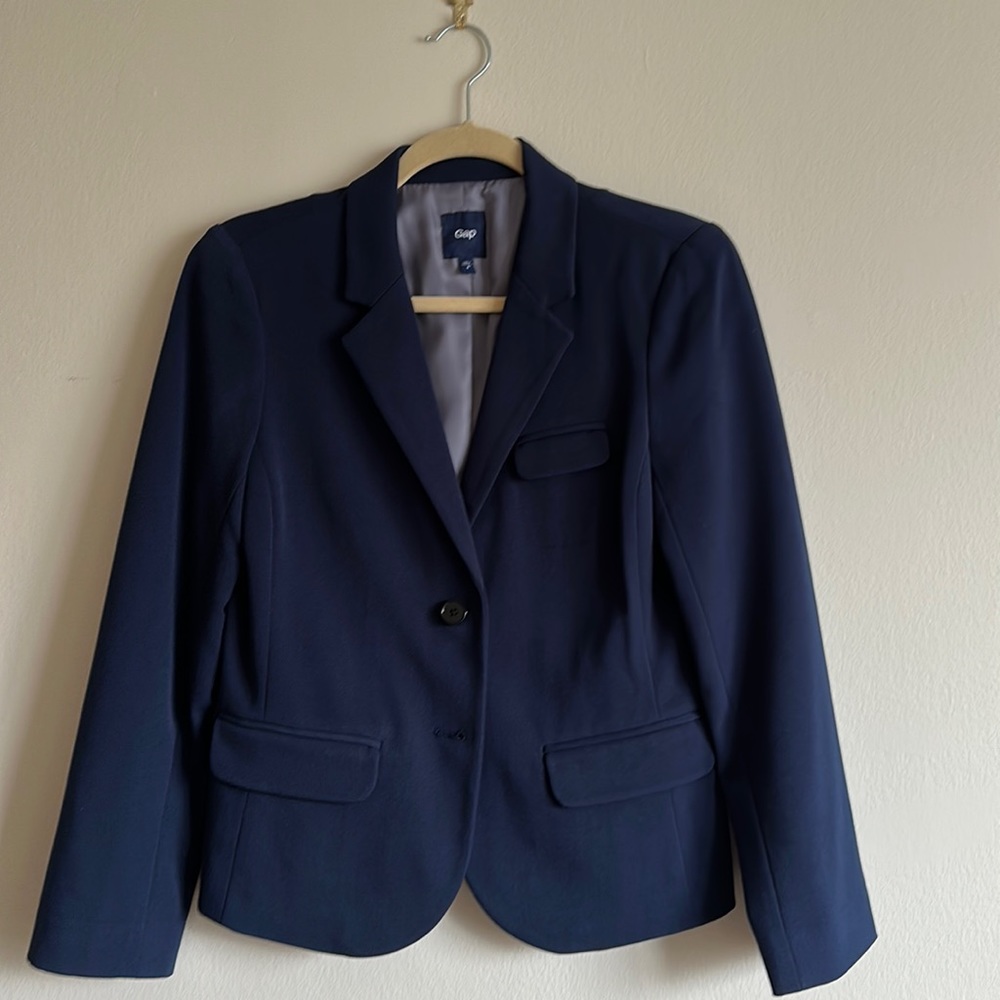 navy blue GAP blazer